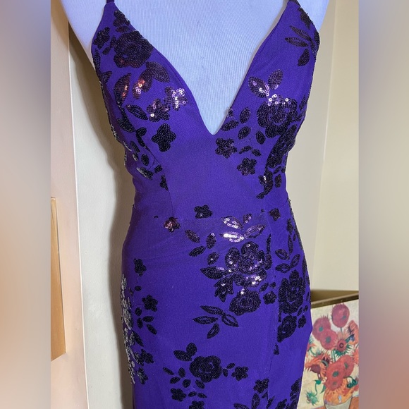 SPEECHLESS sz 3 Long Maxi Gown Spaghetti Strap Sequin Netting Monochrome $89 NEW - Picture 2 of 16